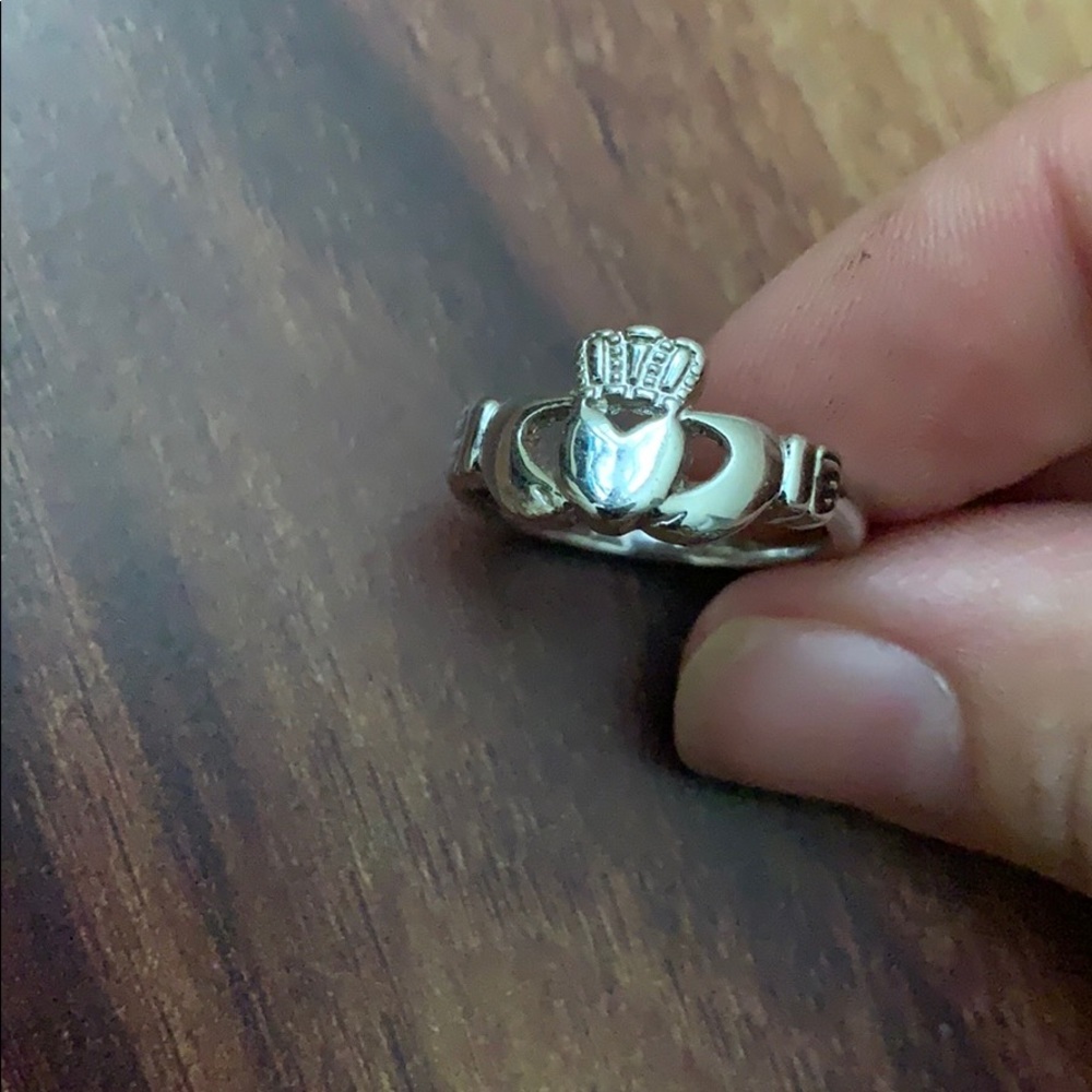 Ring - Picture 3 of 3